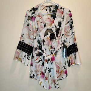NWT RELATIVITY Floral Top with Asymmetric hem & 3/4 Bell Sleeves-Lace inset, XL